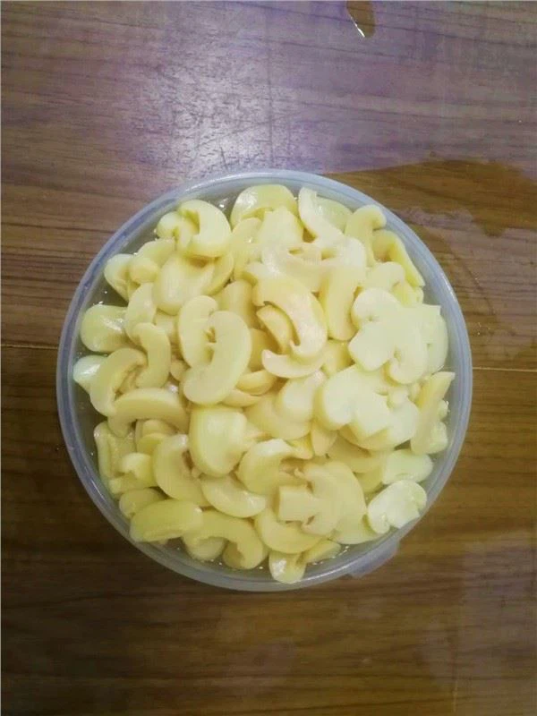 Brine Mushroms, Jamur di Air Garam, Jamur Asin, Jamur dalam Cuka, Jamur Yang Diawetkan di So2, Utuh / Irisan